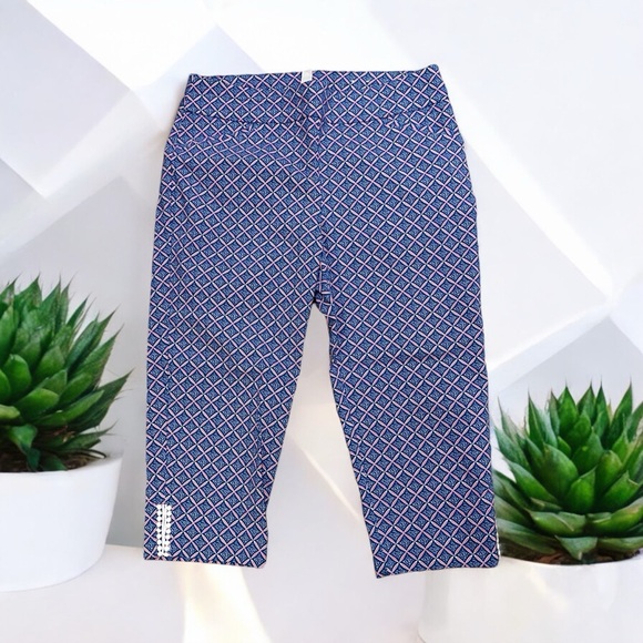 Chico’s Perfect Stretch Royal Blue/Pink/White Geometric Print Capris - Picture 7 of 15